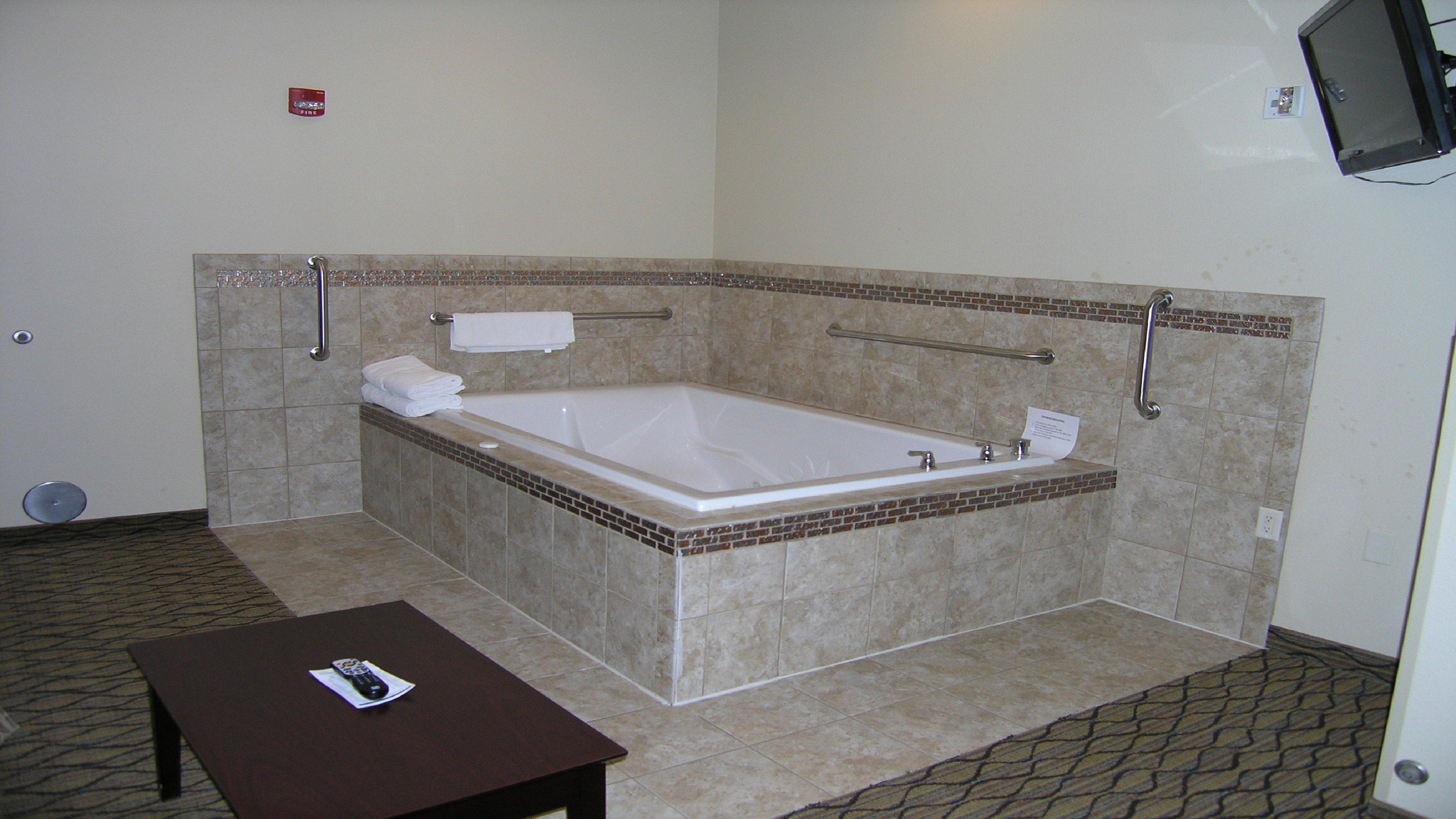 Holiday Inn Express Belle Vernon Экстерьер фото